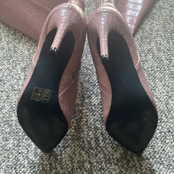 Women’s Guess Dayton Knee high Croc print pink Boots -Size 37 - Picture 4 of 4